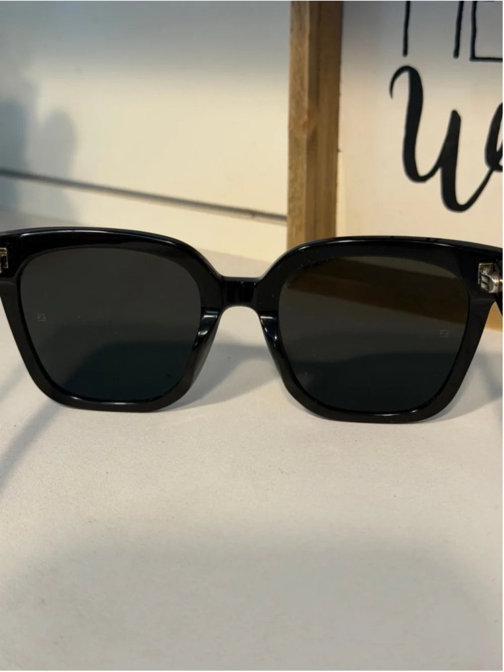 Like new Gentle Monster KuKu Jennie Black Sunglasses